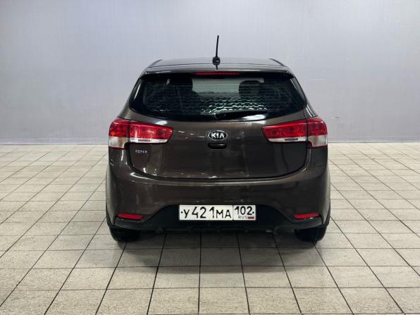 Kia Rio III Рестайлинг с пробегом 2017 года, цена 890 000 рублей, 210000 км, седан, Автокод Объявления