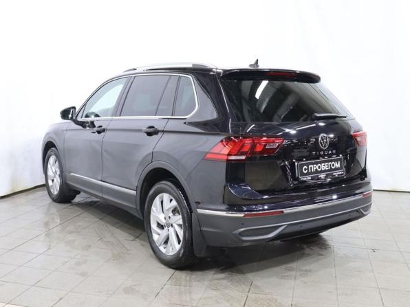 Volkswagen Tiguan II Рестайлинг с пробегом 2021 года, цена 2 950 000 рублей, 41105 км, внедорожник, Автокод Объявления