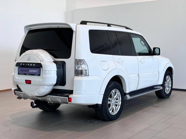 Mitsubishi Pajero IV Рестайлинг 1 с пробегом 2013 года, цена 2 100 000 рублей, 331632 км, внедорожник, Автокод Объявления