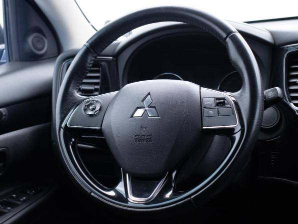 Mitsubishi Outlander III Рестайлинг 3 с пробегом 2019 года, цена 1 995 000 рублей, 109375 км, внедорожник, Автокод Объявления