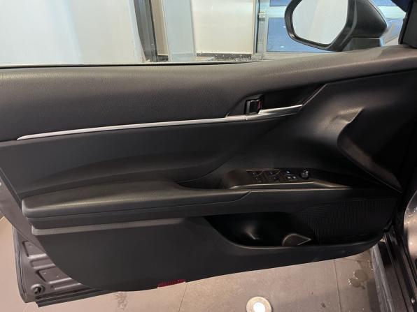 Toyota Camry VIII (XV70) Рестайлинг с пробегом 2022 года, цена 2 740 000 рублей, 27930 км, седан, Автокод Объявления