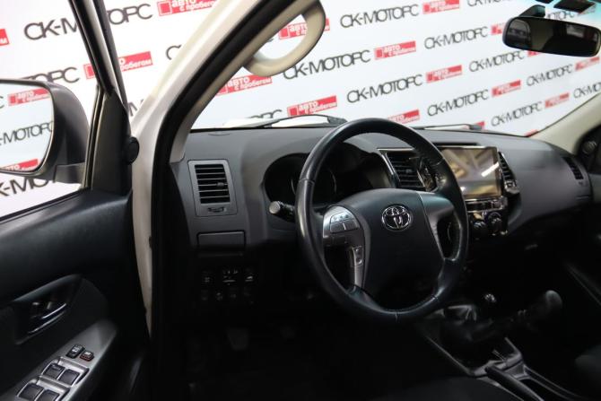 Toyota Hilux VII Рестайлинг с пробегом 2014 года, цена 2 095 170 рублей, 130612 км, пикап, Автокод Объявления