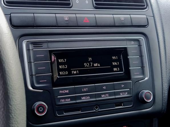 Volkswagen Polo V Рестайлинг с пробегом 2018 года, цена 1 364 000 рублей, 54828 км, седан, Автокод Объявления