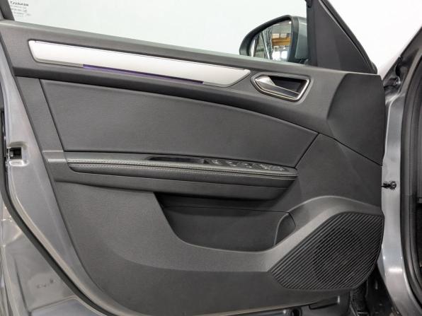 Renault Arkana I с пробегом 2021 года, цена 1 775 000 рублей, 53560 км, внедорожник, Автокод Объявления