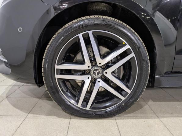 Mercedes-Benz V-Класс III (W447) Рестайлинг с пробегом 2021 года, цена 5 500 000 рублей, 181027 км, минивэн, Автокод Объявления