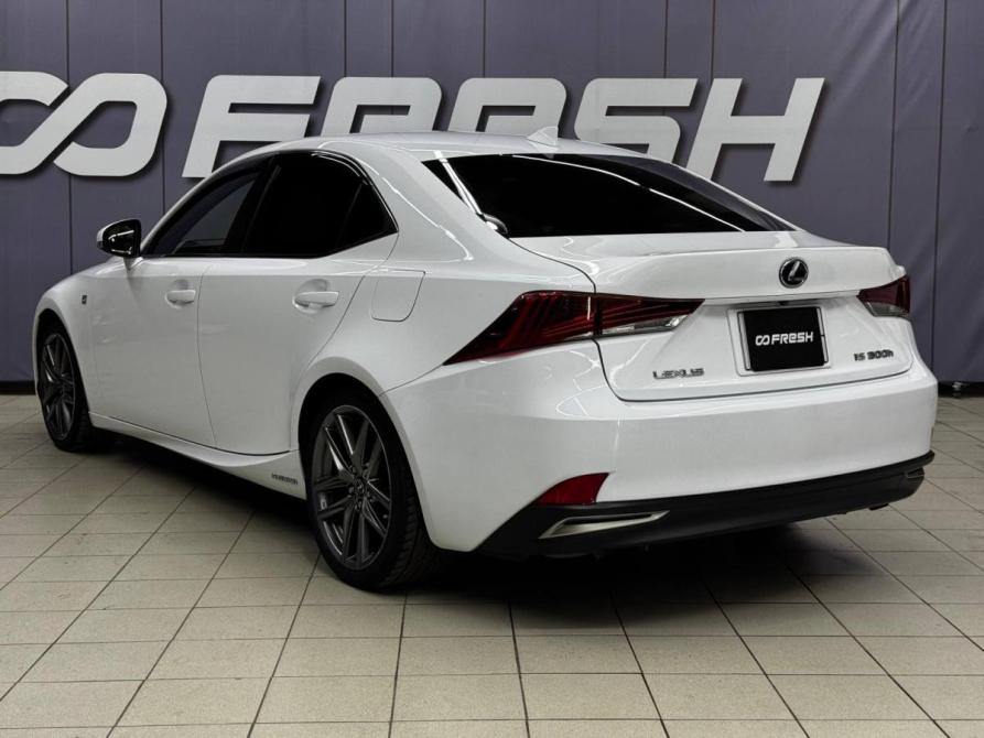 Lexus IS III Рестайлинг Благовещенск  - изображение 2