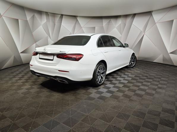 Mercedes-Benz E-Класс V (W213 S213 C238) Рестайлинг с пробегом 2021 года, цена 4 350 000 рублей, 69822 км, седан, Автокод Объявления