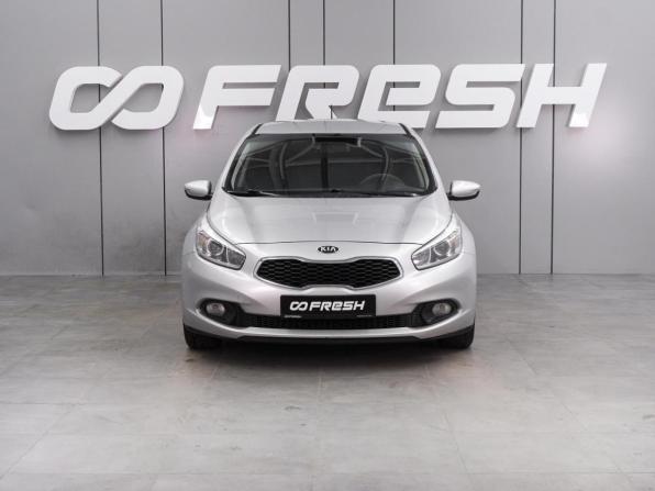 Kia Ceed II с пробегом 2014 года, цена 999 000 рублей, 208110 км, хэтчбек, Автокод Объявления