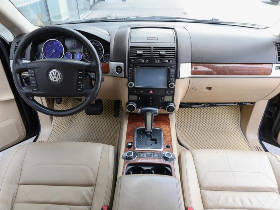 Volkswagen Touareg I Рестайлинг Москва  - изображение 13
