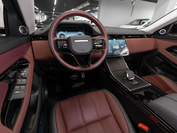 Land Rover Range Rover Evoque II Рестайлинг с пробегом 2025 года, цена 5 580 000 рублей, 50 км, внедорожник, Автокод Объявления