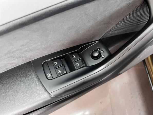 Audi Q3 I (8U) с пробегом 2012 года, цена 1 745 000 рублей, 170097 км, внедорожник, Автокод Объявления