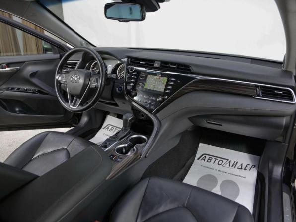 Toyota Camry VIII (XV70) с пробегом 2019 года, цена 1 649 000 рублей, 79000 км, седан, Автокод Объявления