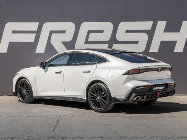 Changan UNI-V I с пробегом 2023 года, цена 2 350 000 рублей, 30045 км, лифтбек, Автокод Объявления