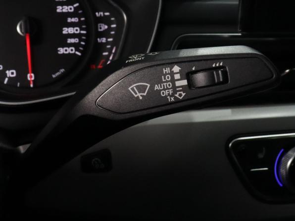 Audi A4 V (B9) Рестайлинг с пробегом 2021 года, цена 2 820 000 рублей, 119621 км, седан, Автокод Объявления