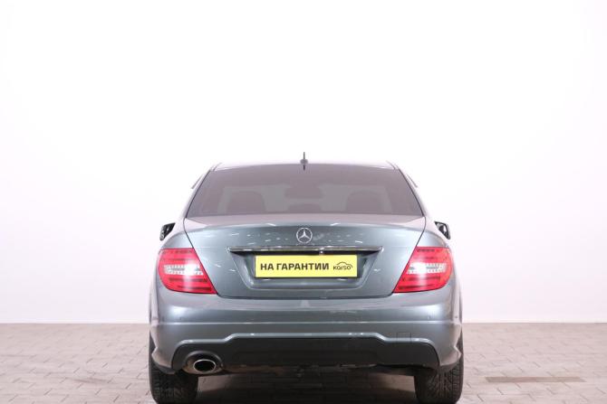 Mercedes-Benz C-Класс III (W204) Рестайлинг с пробегом 2011 года, цена 1 629 000 рублей, 194000 км, седан, Автокод Объявления
