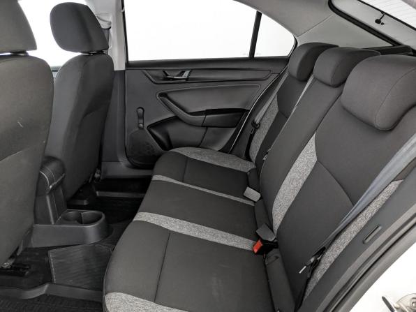 Skoda Rapid II с пробегом 2021 года, цена 1 665 000 рублей, 94262 км, лифтбек, Автокод Объявления