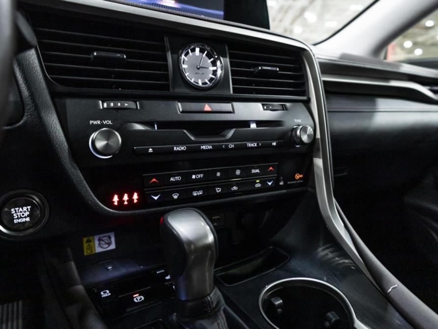 Lexus RX IV Рестайлинг Санкт-Петербург  - изображение 20