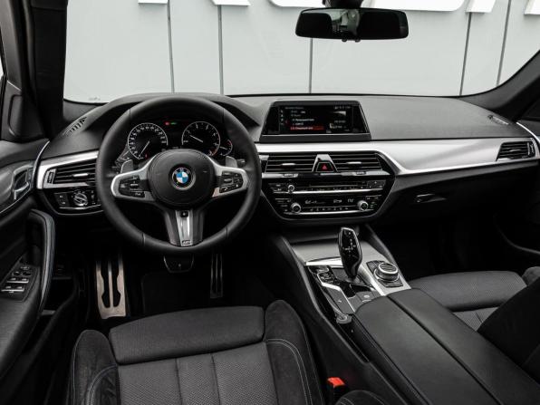 BMW 5 серии VII (G30/G31/G38) с пробегом 2018 года, цена 2 770 000 рублей, 168069 км, седан, Автокод Объявления