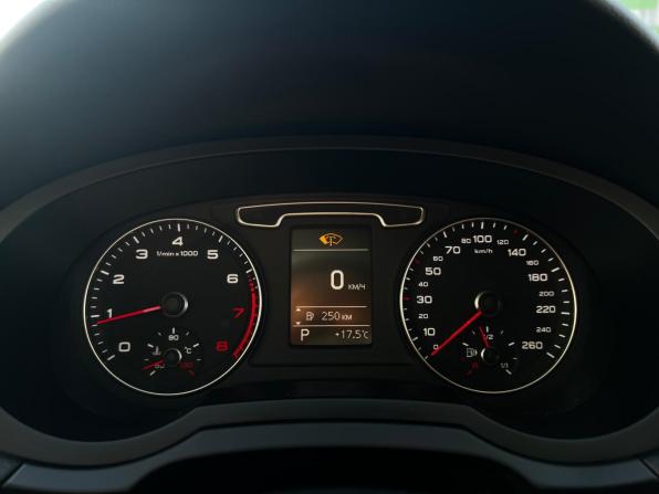Audi Q3 I (8U) с пробегом 2012 года, цена 1 612 900 рублей, 175958 км, внедорожник, Автокод Объявления