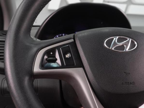 Hyundai Solaris I Рестайлинг с пробегом 2016 года, цена 899 000 рублей, 181807 км, седан, Автокод Объявления