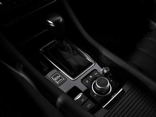 Mazda 6 III (GJ) Рестайлинг 2 с пробегом 2021 года, цена 2 690 000 рублей, 52764 км, седан, Автокод Объявления