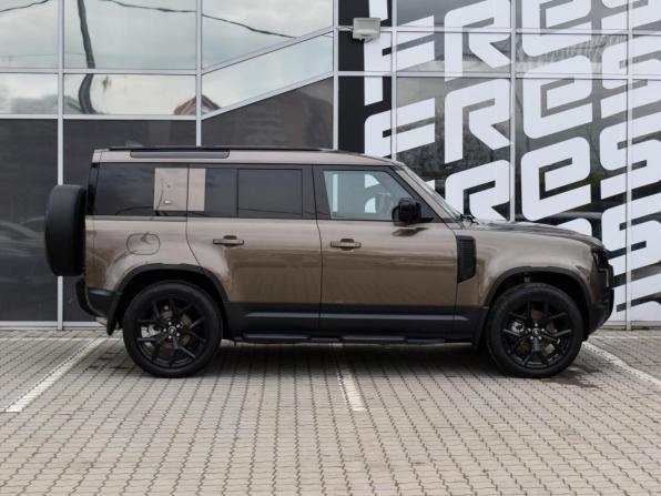 Land Rover Defender II с пробегом 2022 года, цена 5 815 000 рублей, 38943 км, внедорожник, Автокод Объявления