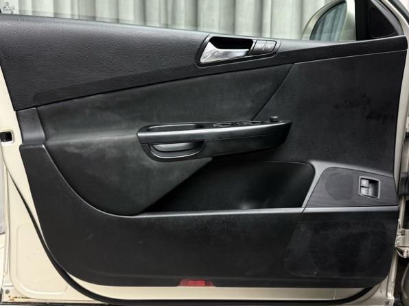 Volkswagen Passat B6 с пробегом 2008 года, цена 799 000 рублей, 169145 км, седан, Автокод Объявления