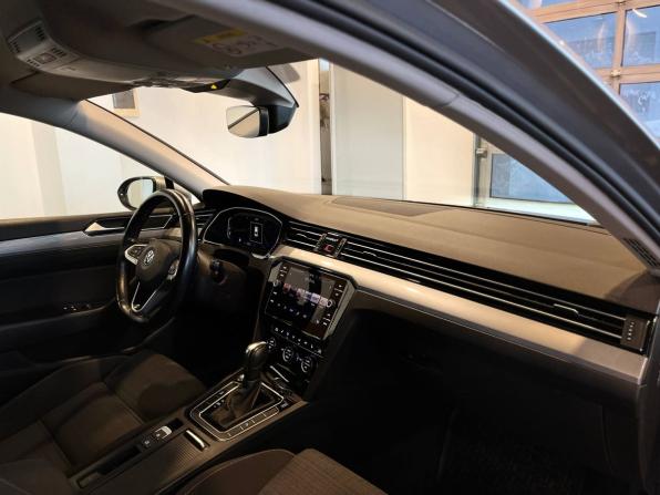 Volkswagen Passat B8 Рестайлинг с пробегом 2019 года, цена 2 360 000 рублей, 67113 км, седан, Автокод Объявления