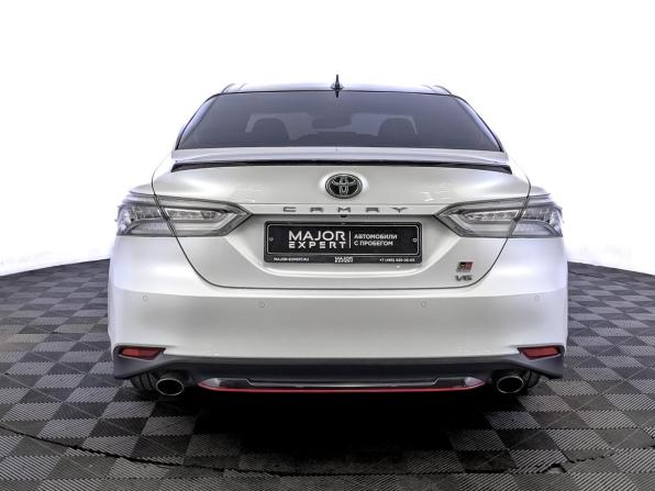 Toyota Camry VIII (XV70) Рестайлинг с пробегом 2022 года, цена 4 445 000 рублей, 33740 км, седан, Автокод Объявления