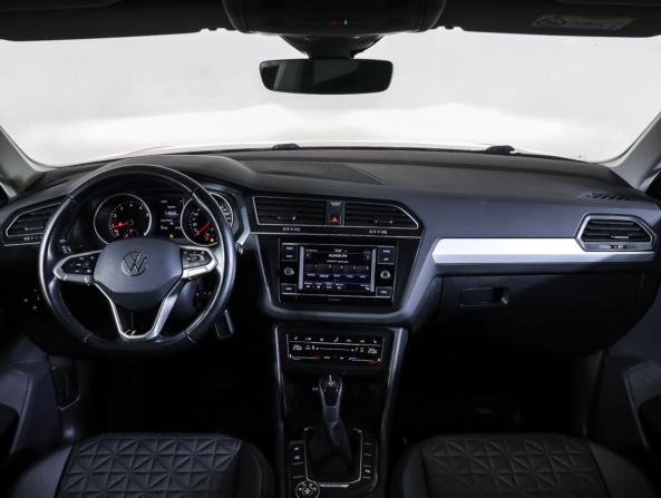 Volkswagen Tiguan II Рестайлинг с пробегом 2021 года, цена 3 174 000 рублей, 29384 км, внедорожник, Автокод Объявления