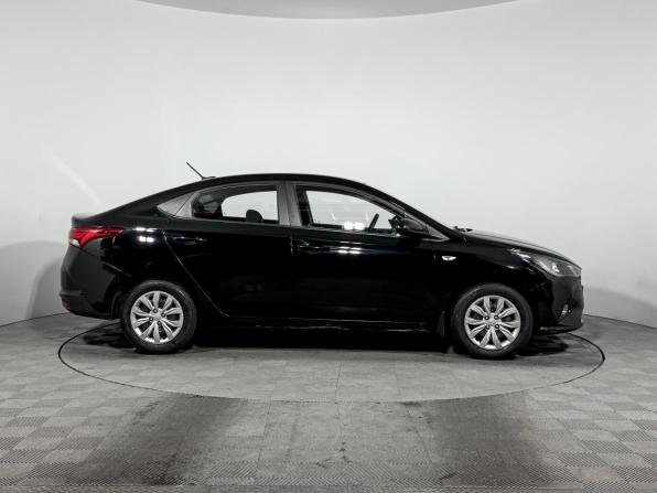 Hyundai Solaris II Рестайлинг с пробегом 2020 года, цена 1 569 000 рублей, 46340 км, седан, Автокод Объявления