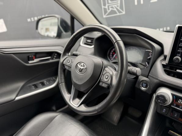 Toyota RAV4 V (XA50) с пробегом 2021 года, цена 3 377 000 рублей, 69777 км, внедорожник, Автокод Объявления