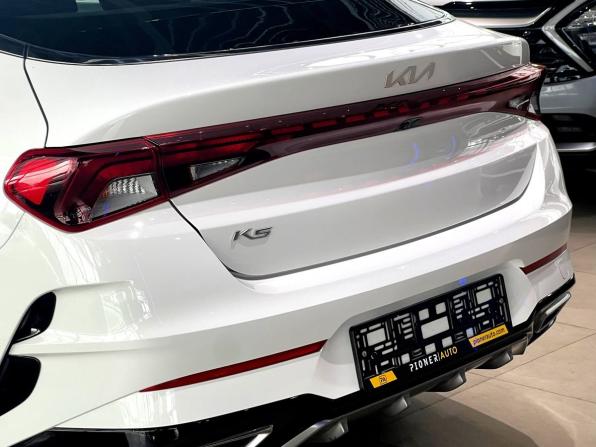 Kia K5 III с пробегом 2022 года, цена 2 800 000 рублей, 9177 км, седан, Автокод Объявления
