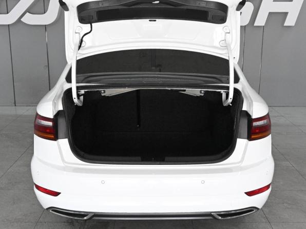 Volkswagen Jetta VII Рестайлинг с пробегом 2022 года, цена 2 239 000 рублей, 42143 км, седан, Автокод Объявления