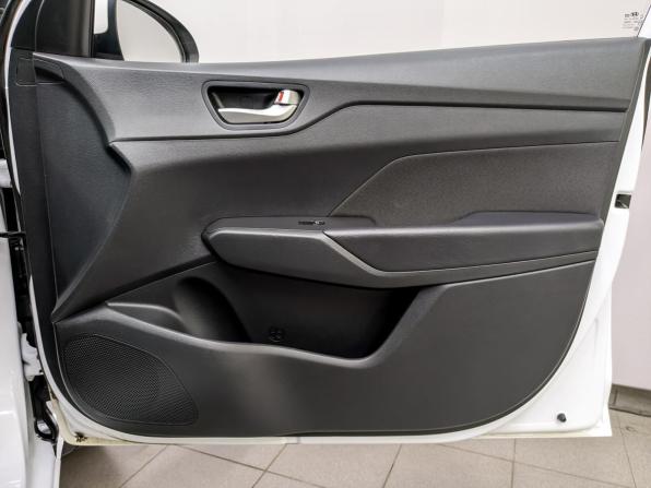 Hyundai Solaris II Рестайлинг с пробегом 2022 года, цена 1 610 000 рублей, 94855 км, седан, Автокод Объявления