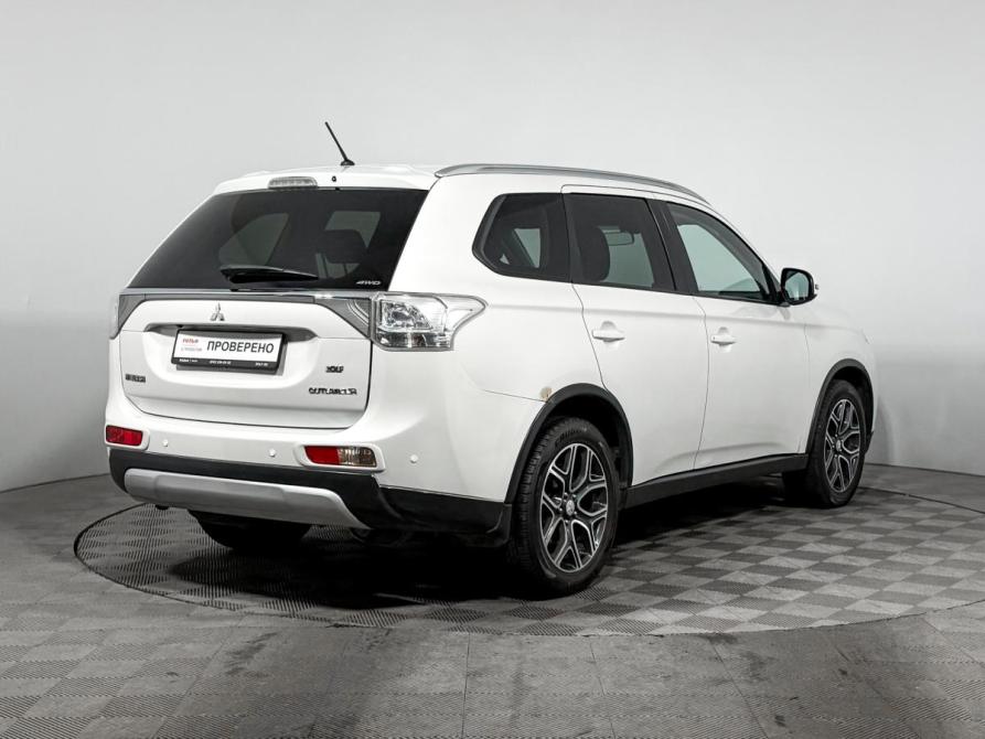 Mitsubishi Outlander III Рестайлинг Санкт-Петербург  - изображение 5