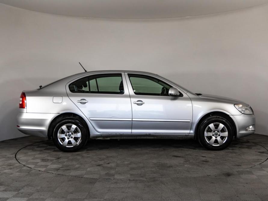 Skoda Octavia II (A5) Рестайлинг Санкт-Петербург  - изображение 4