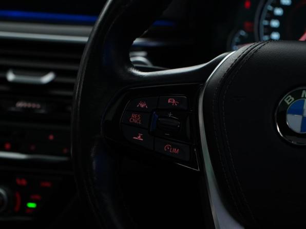 BMW 5 серии VII (G30/G31/G38) с пробегом 2016 года, цена 2 828 077 рублей, 68299 км, седан, Автокод Объявления