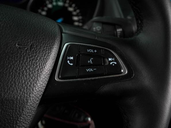 Ford Focus III Рестайлинг с пробегом 2017 года, цена 1 289 000 рублей, 75130 км, седан, Автокод Объявления