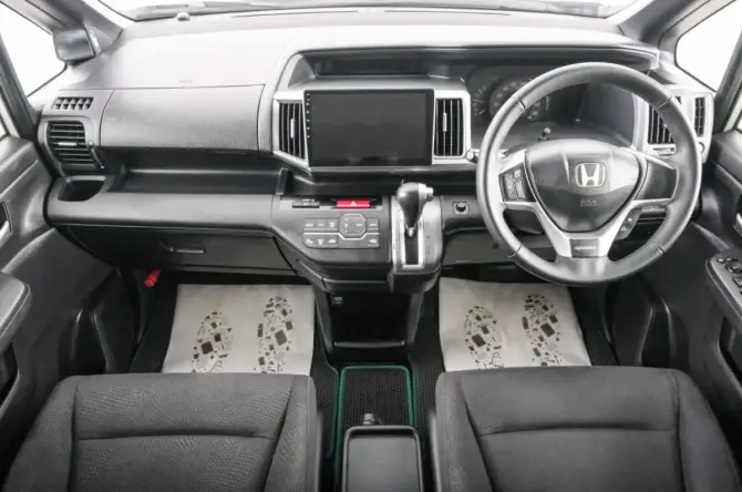 Honda Stepwgn IV Рестайлинг с пробегом 2013 года, цена 1 469 000 рублей, 260000 км, минивэн, Автокод Объявления