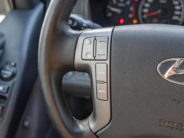 Hyundai H-1 II Рестайлинг 2 с пробегом 2019 года, цена 2 955 075 рублей, 97908 км, минивэн, Автокод Объявления