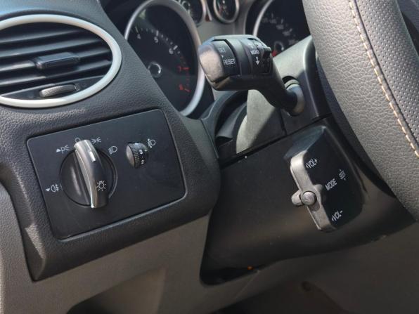 Ford Focus II Рестайлинг с пробегом 2011 года, цена 499 000 рублей, 160011 км, седан, Автокод Объявления