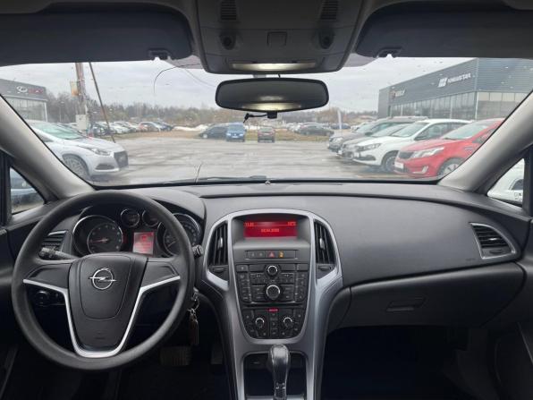 Opel Astra J Рестайлинг с пробегом 2013 года, цена 683 200 рублей, 188457 км, хэтчбек, Автокод Объявления