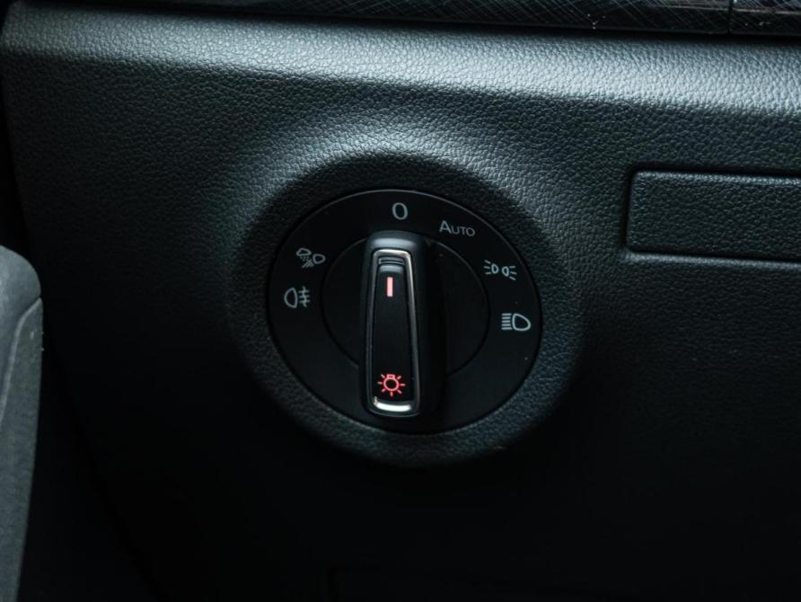Volkswagen Polo V Рестайлинг Краснодар  - изображение 22
