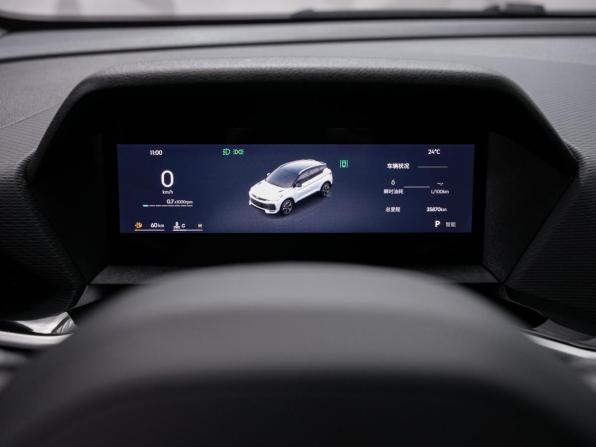 Geely Binyue I Рестайлинг 2 с пробегом 2025 года, цена 2 191 000 рублей, 35600 км, внедорожник, Автокод Объявления