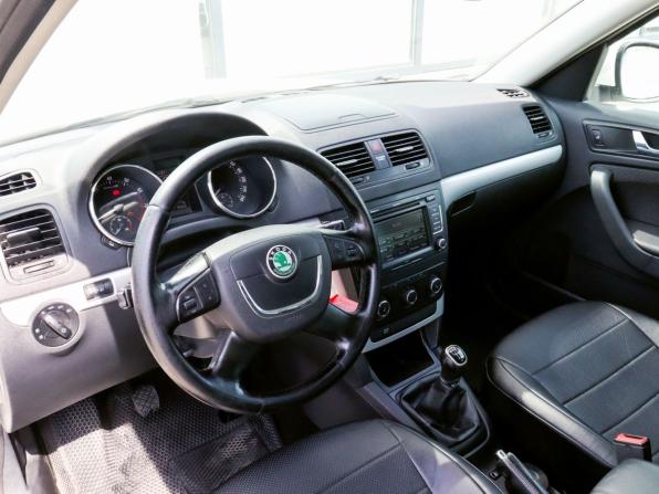 Skoda Yeti I Рестайлинг с пробегом 2013 года, цена 470 000 рублей, 369369 км, внедорожник, Автокод Объявления