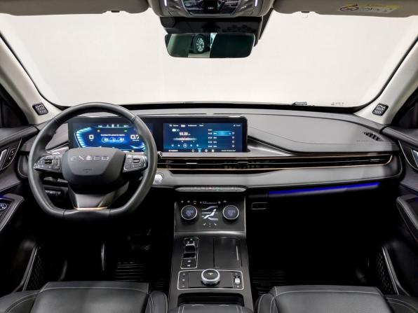 Exeed LX I Рестайлинг с пробегом 2023 года, цена 2 115 000 рублей, 34600 км, внедорожник, Автокод Объявления