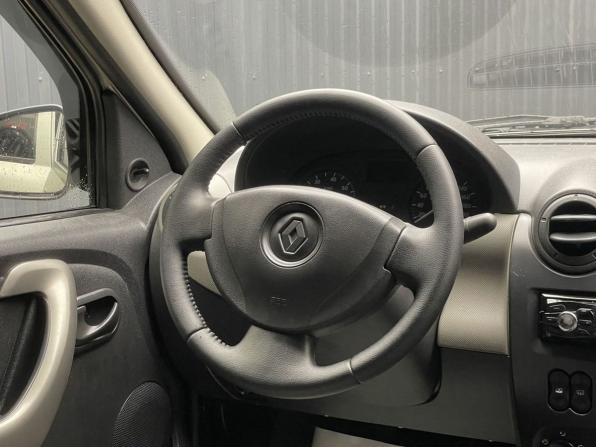 Renault Logan I Рестайлинг с пробегом 2010 года, цена 367 000 рублей, 197382 км, седан, Автокод Объявления