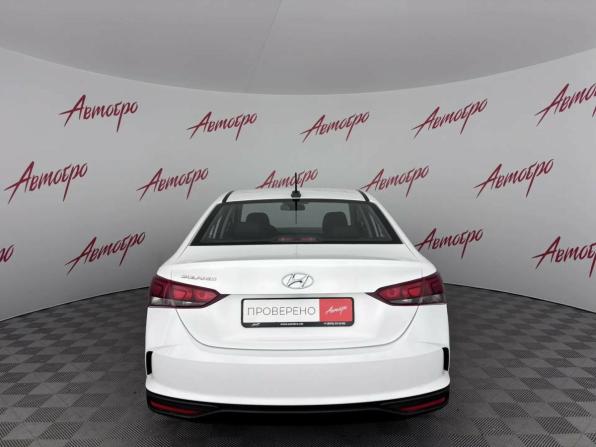 Hyundai Solaris II Рестайлинг с пробегом 2022 года, цена 1 579 000 рублей, 56982 км, седан, Автокод Объявления