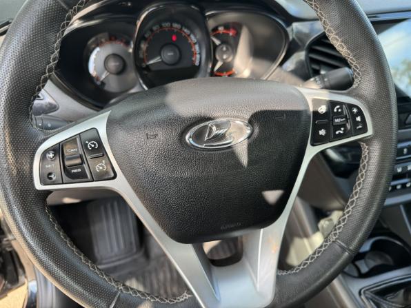 Lada (ВАЗ) Vesta I с пробегом 2020 года, цена 1 049 000 рублей, 52096 км, седан, Автокод Объявления